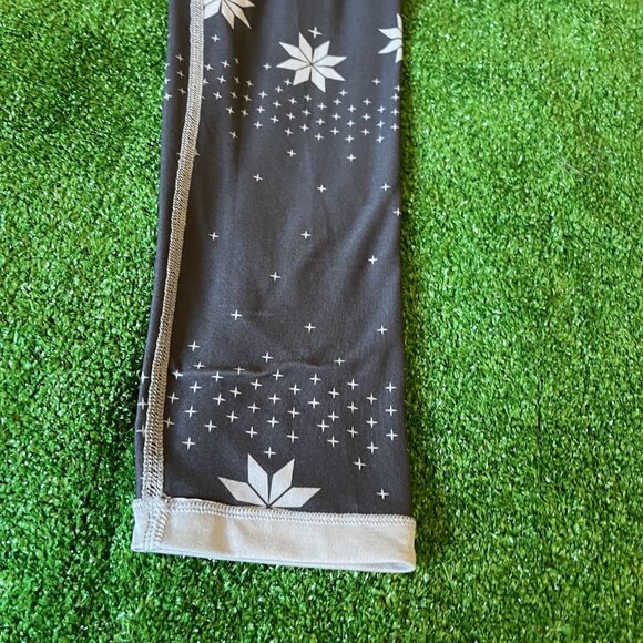 Magellan Outdoors Reversible Full Length Grey Leggings Base layer Pants Size M - Picture 10 of 15